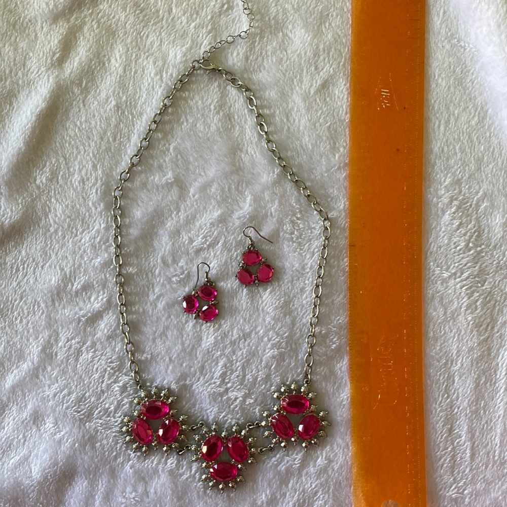 Pink necklace and earring set